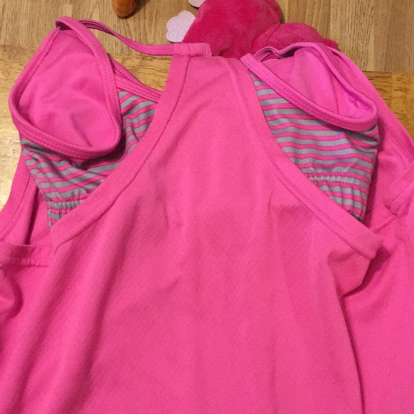 Three champion shirts - Picture 4 of 8